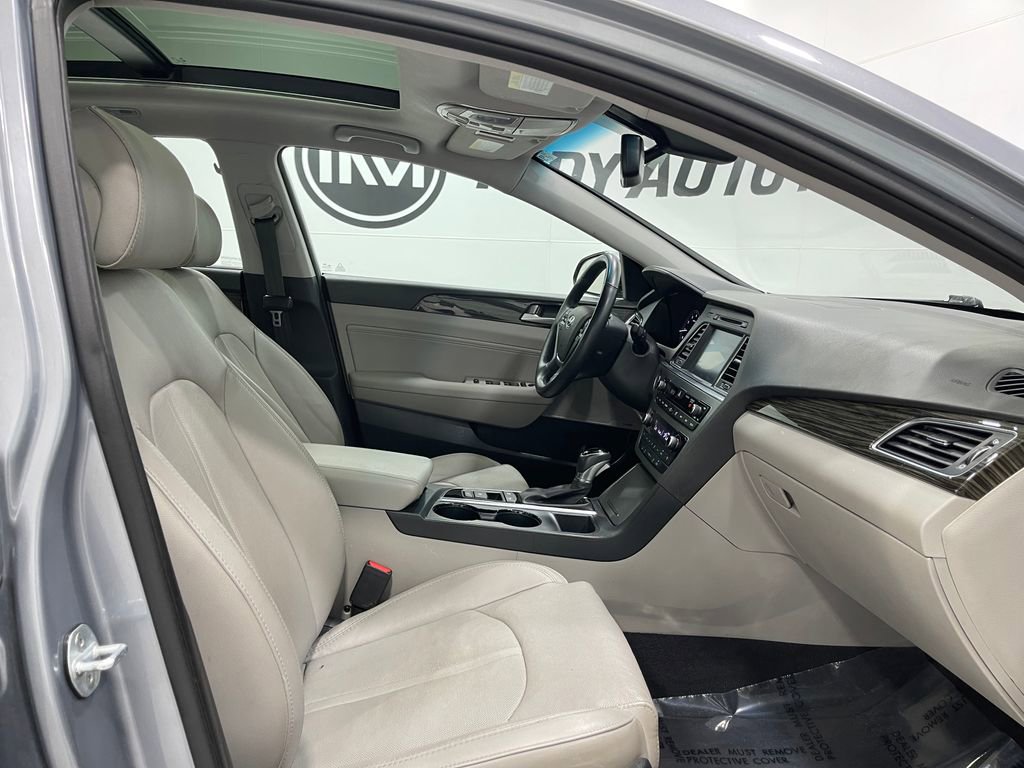 Used 2016 Hyundai Sonata Limited w/ Option Group 05 image 33