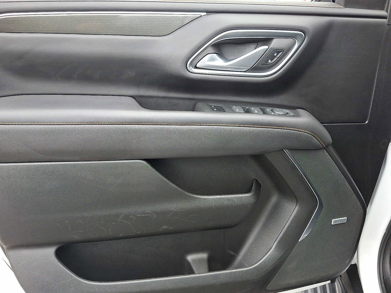 Used 2022 GMC Yukon AT4 image 15