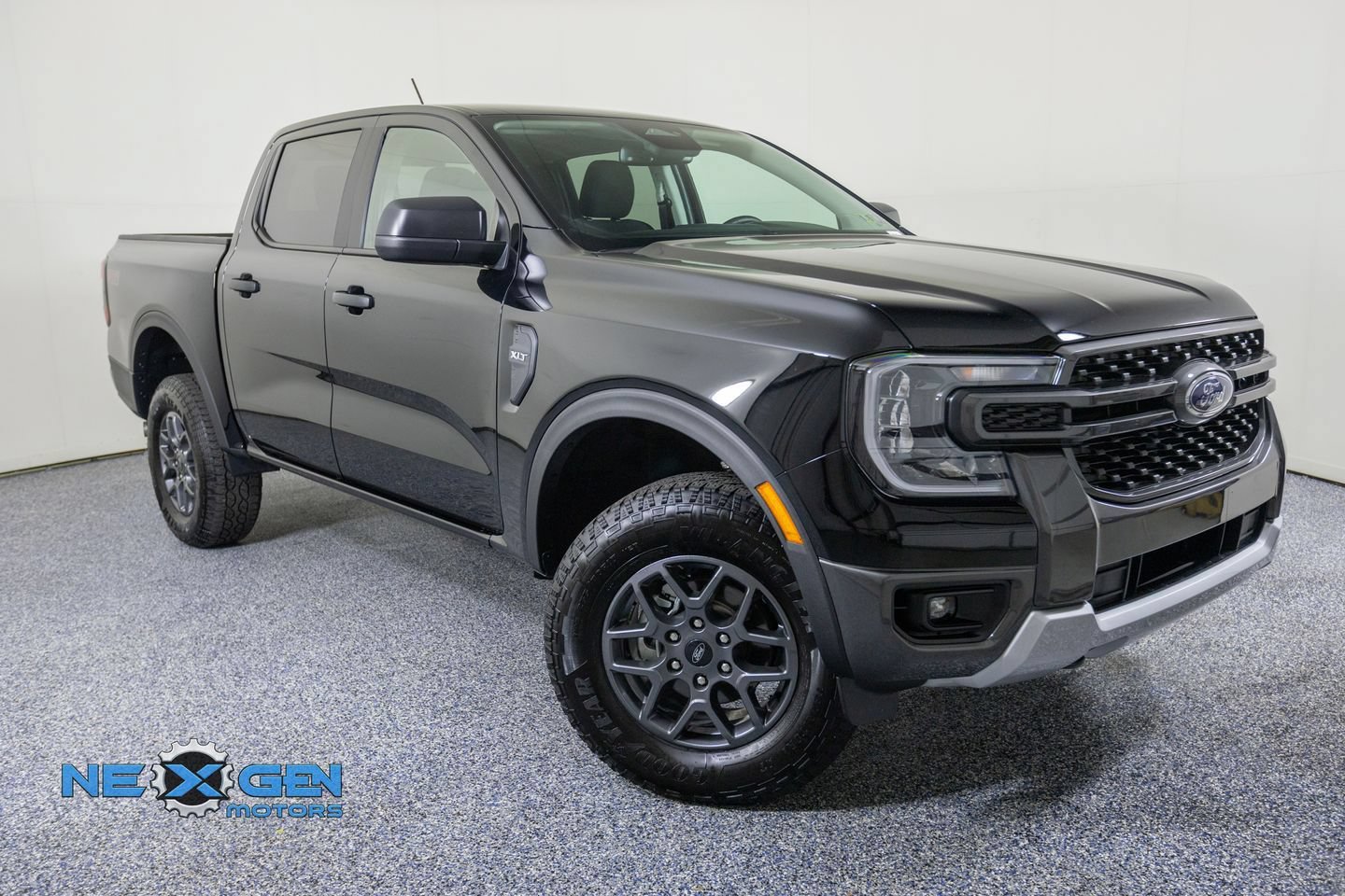 Used 2025 Ford Ranger XLT w/ FX4 Off-Road Package
