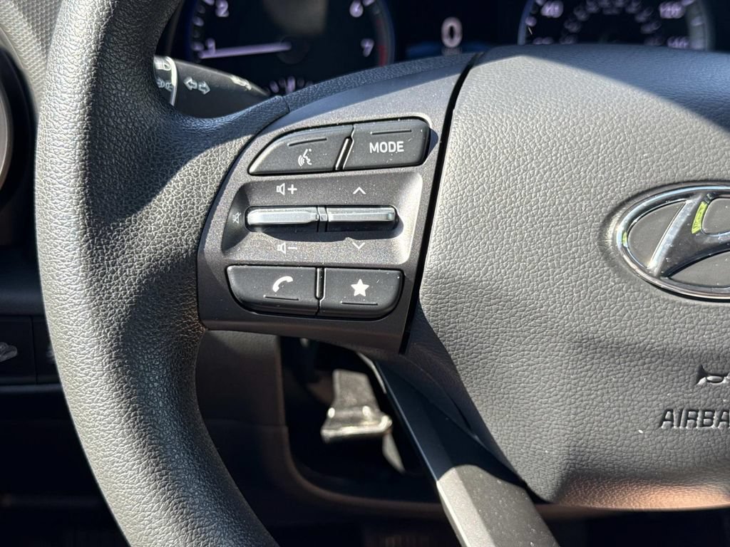 Used 2023 Hyundai Kona SEL w/ Cargo Package AWD/4WD image 10