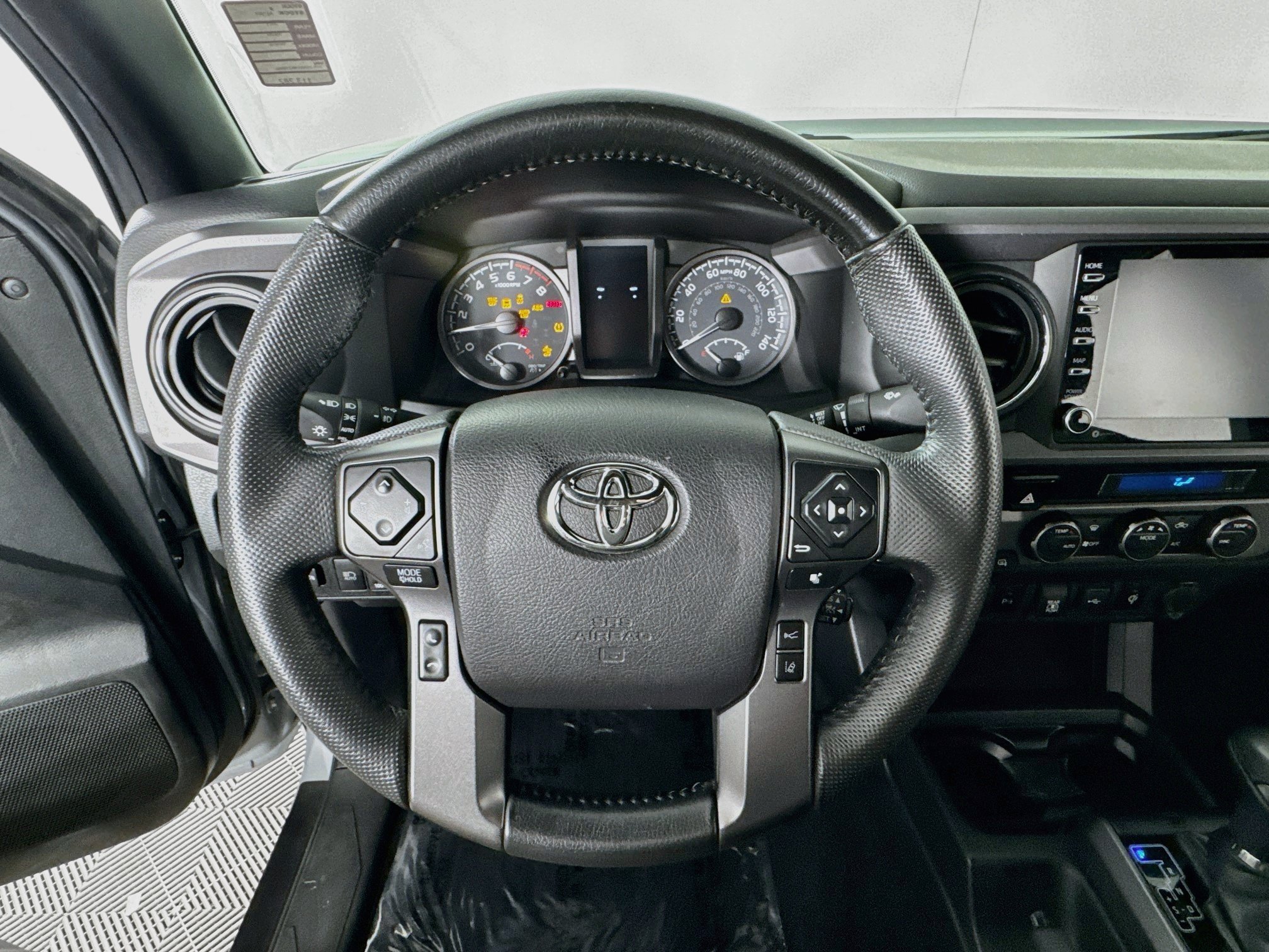 Certified 2021 Toyota Tacoma TRD Off-Road w/ Technology Package AWD/4WD image 13