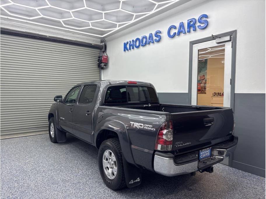 Used 2013 Toyota Tacoma 4x4 Double Cab w/ TRD Off-Road Pkg image 3