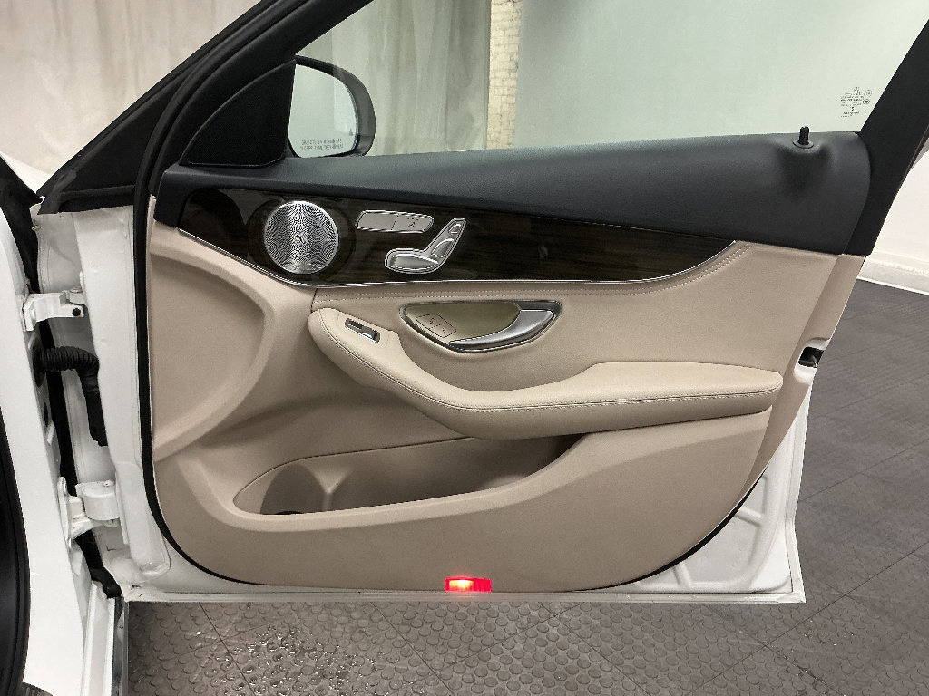 Used 2016 Mercedes-Benz C 300 4MATIC Sedan image 33