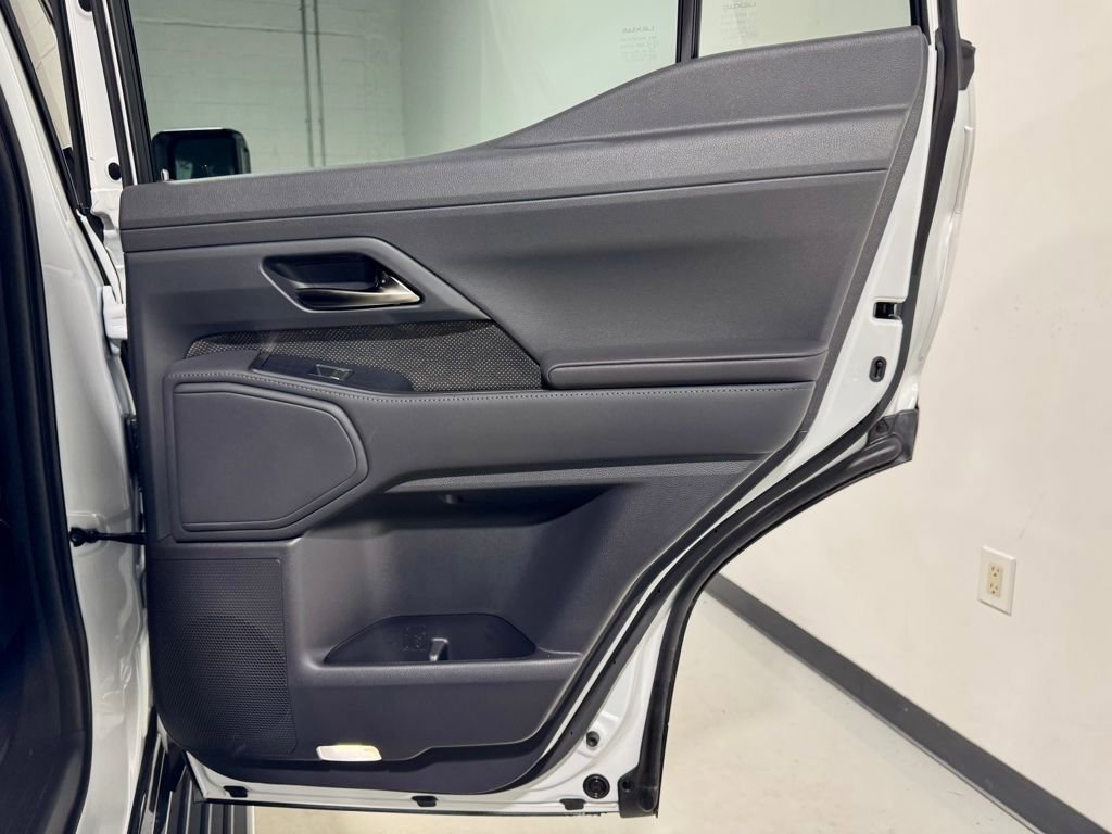 Used 2025 Lexus GX 550 image 33