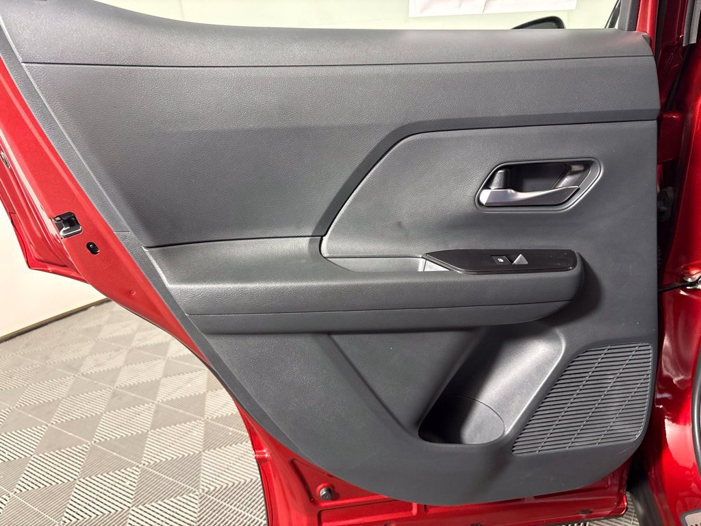 Used 2025 Nissan Kicks SV w/ Illumination Package FWD image 23