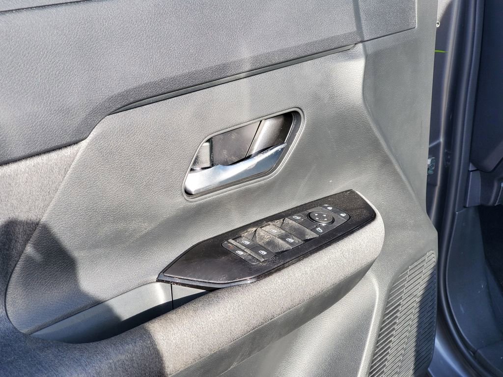 New 2026 Nissan Kicks SV image 14