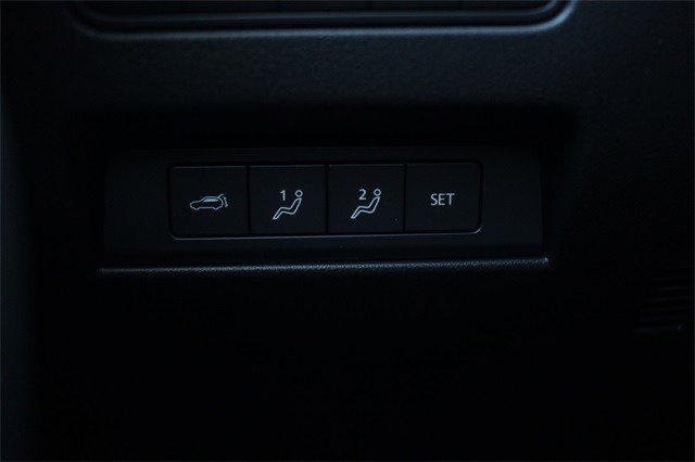 Certified 2025 MAZDA CX-70 Plug-In Hybrid w/ Premium Plus image 29