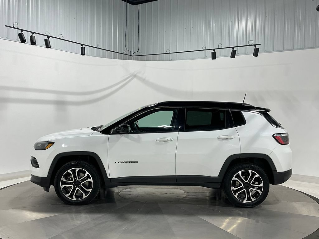 Used 2023 Jeep Compass Limited AWD/4WD image 14