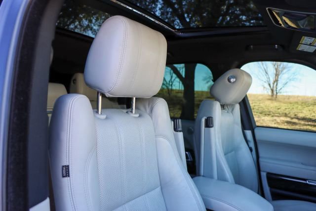 Used 2015 Land Rover Range Rover HSE image 37