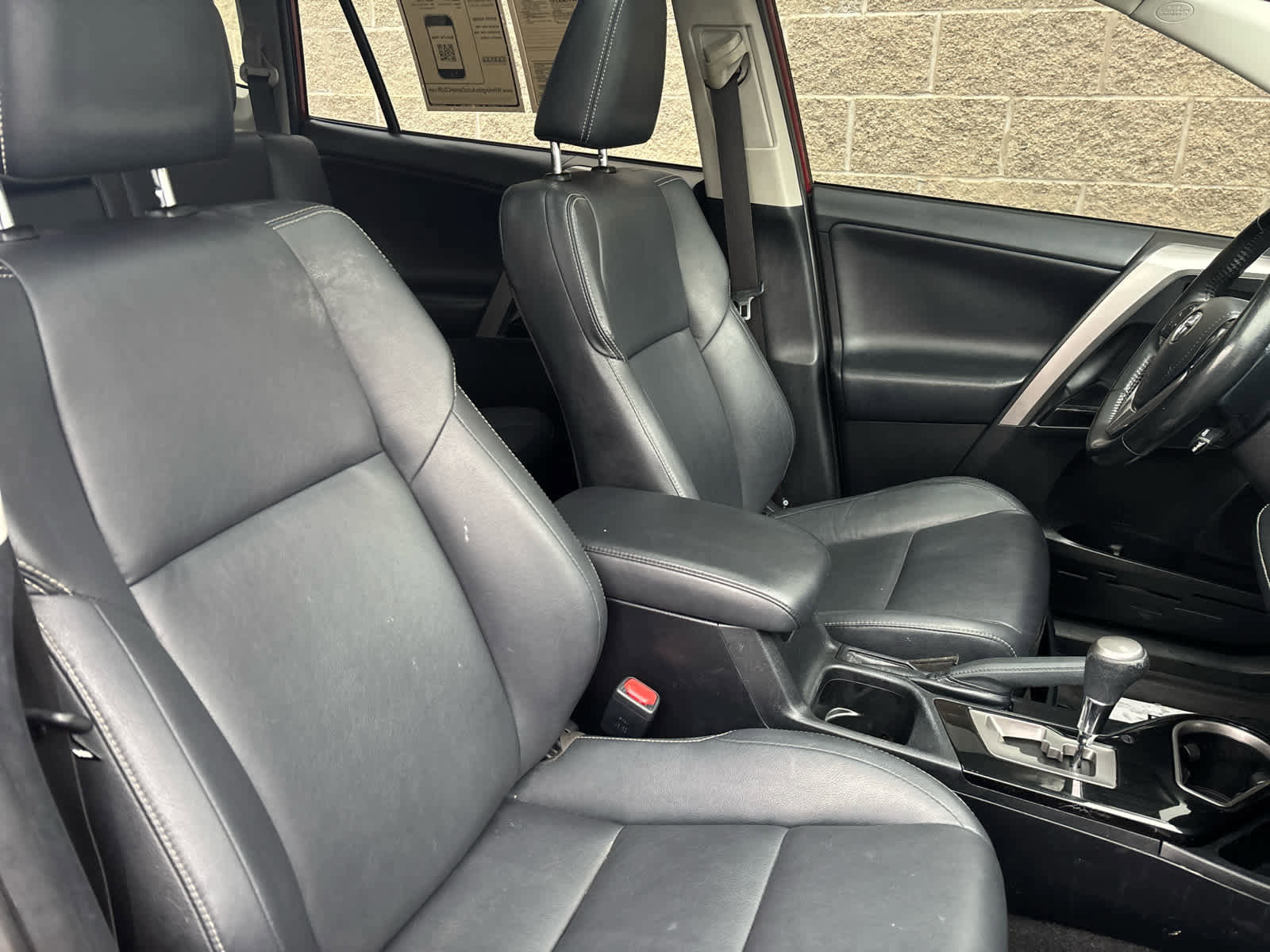 Used 2018 Toyota RAV4 Limited image 37