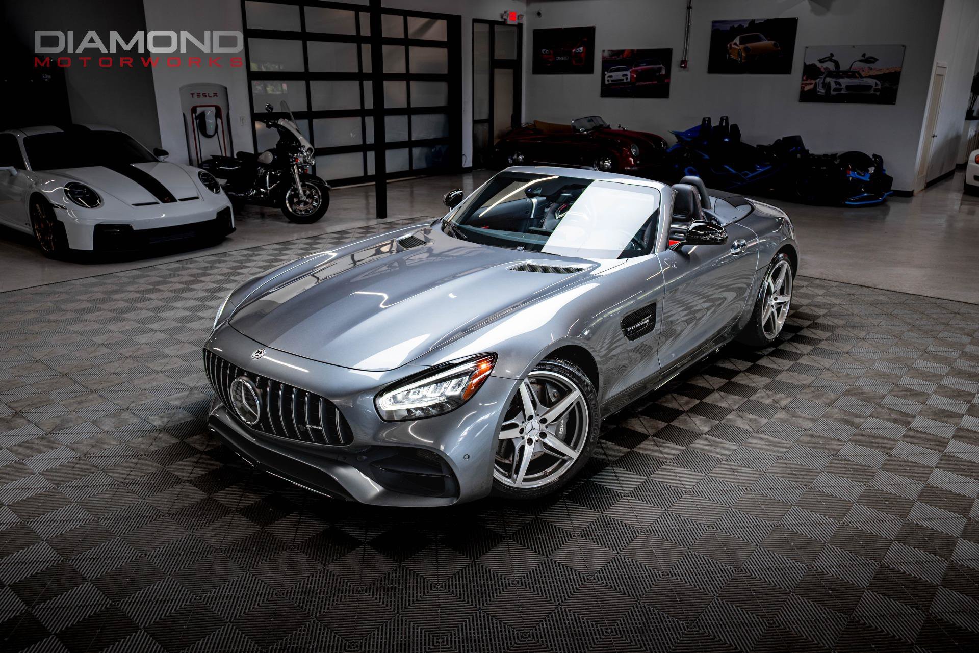 Used 2020 Mercedes-Benz AMG GT Roadster image 4