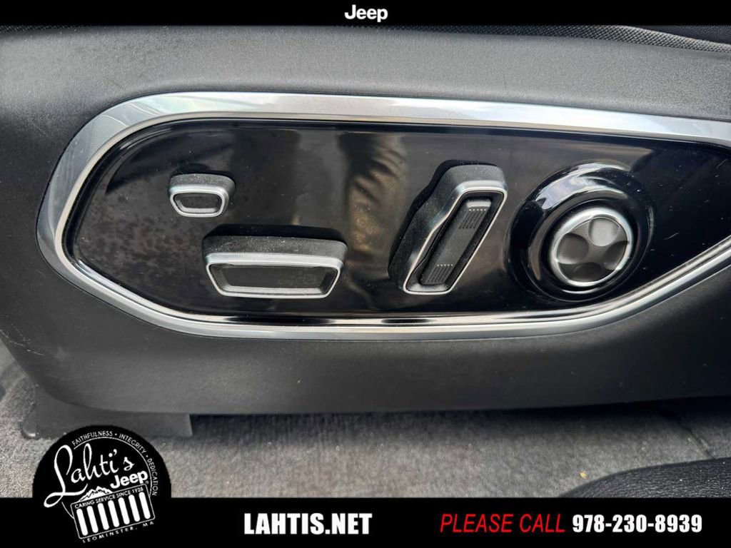 Certified 2021 Jeep Grand Cherokee L Overland w/ Advanced Protech Group III image 27