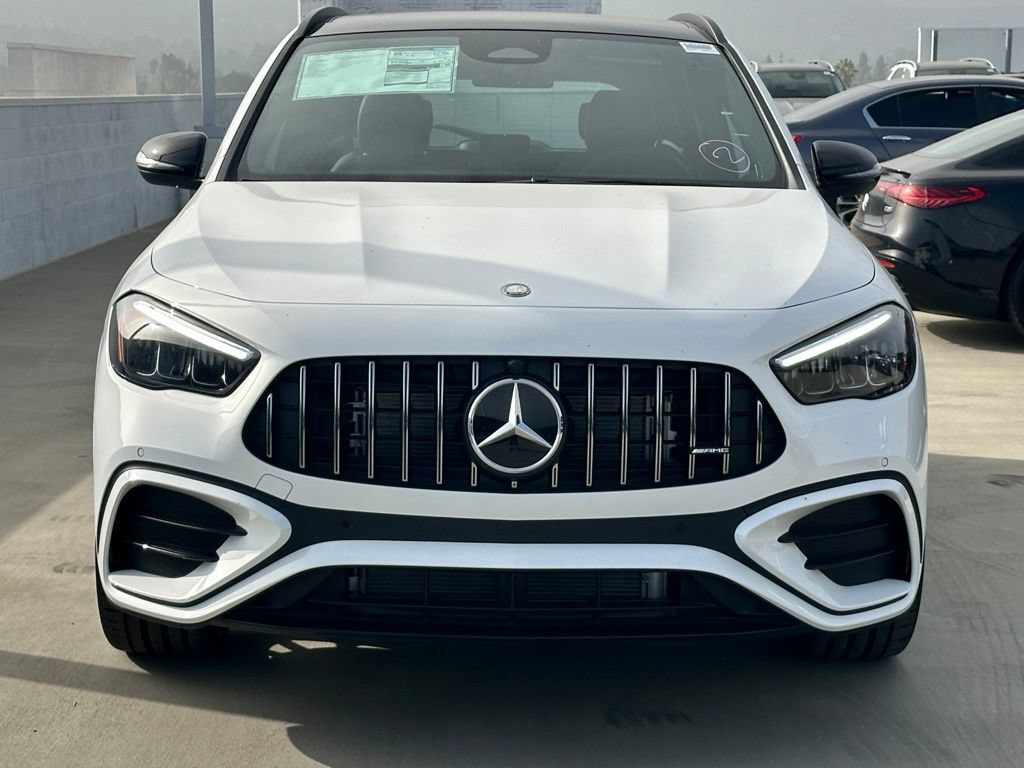 New 2025 Mercedes-Benz GLA 35 AMG 4MATIC image 5