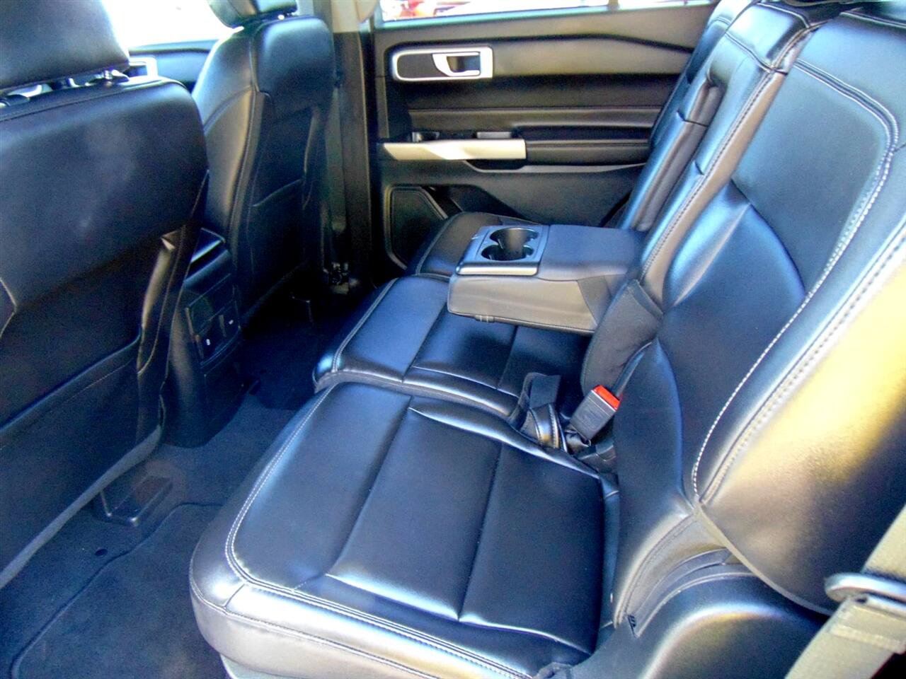 Used 2023 Ford Explorer XLT w/ Equipment Group 202A image 15