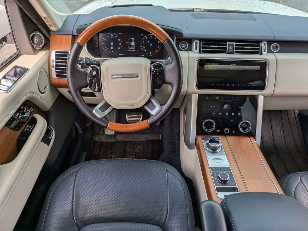 Used 2021 Land Rover Range Rover P525 Westminster Edition AWD/4WD image 17