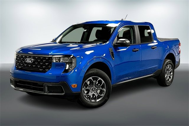 New 2025 Ford Maverick XLT image 2