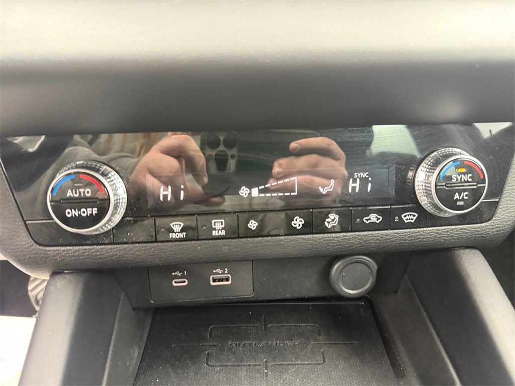 Used 2022 Mitsubishi Outlander ES image 31