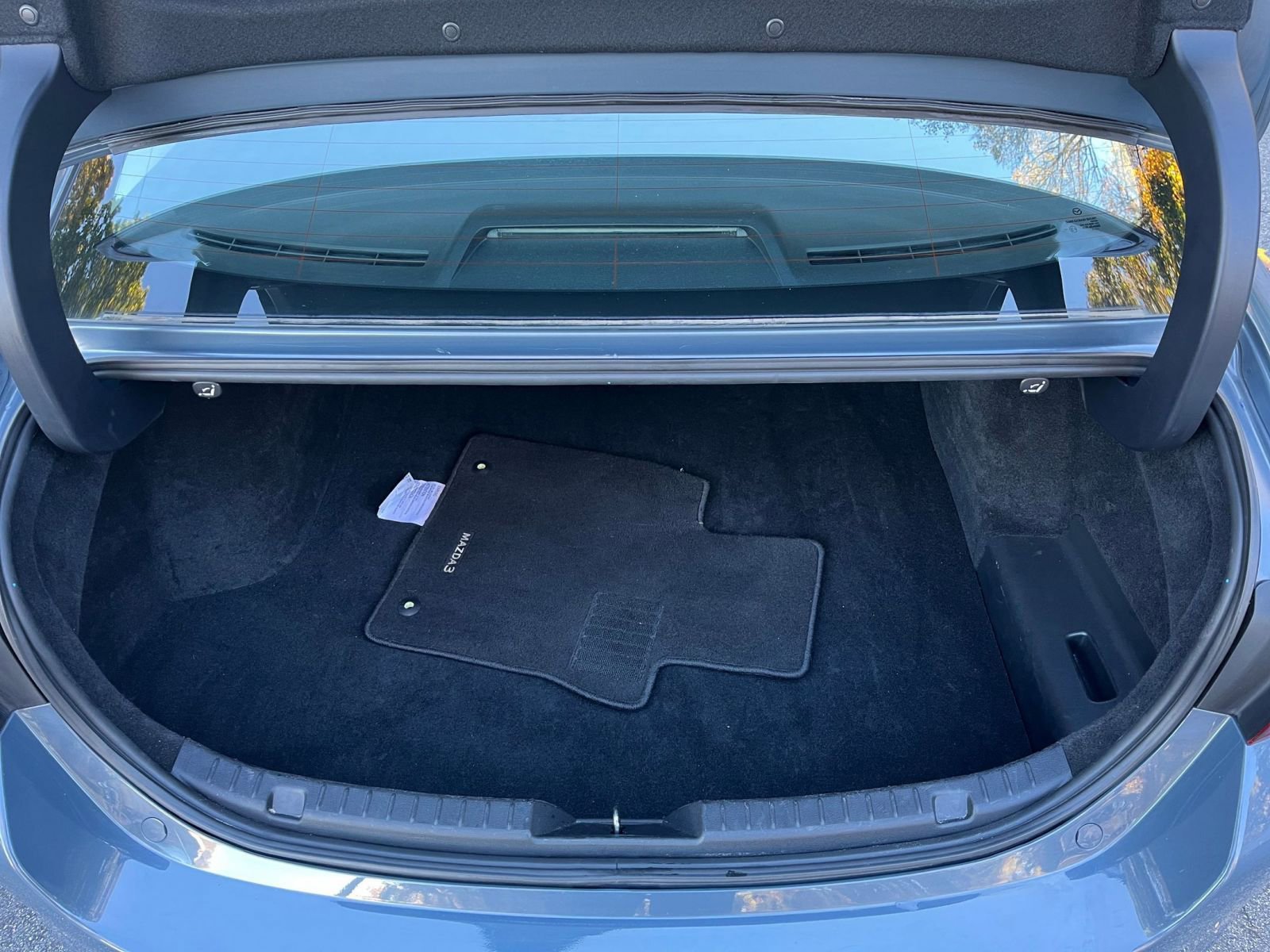 Used 2025 MAZDA MAZDA3 s image 25