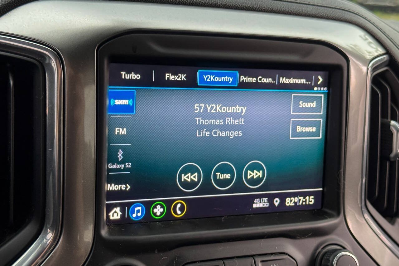 Used 2021 Chevrolet Silverado 1500 LT w/ LPO, Dark Essentials Package AWD/4WD image 32