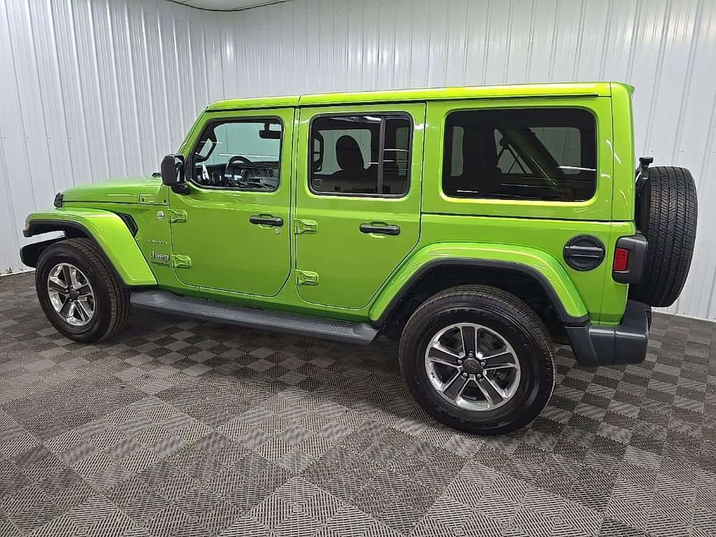 Used 2020 Jeep Wrangler Unlimited Sahara w/ Uconnect 4C Nav & Sound Group AWD/4WD image 4