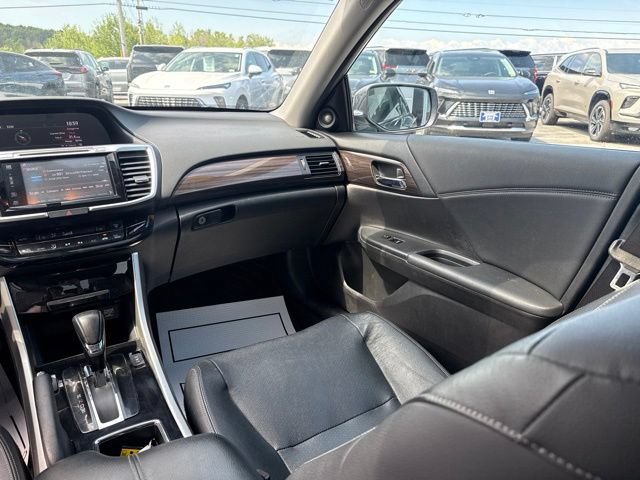 Used 2017 Honda Accord EX-L image 26