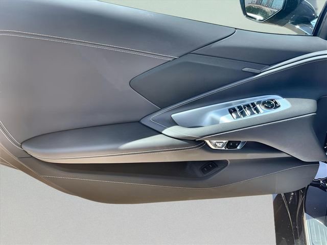 Used 2025 Chevrolet Corvette Stingray Convertible w/ 1LT image 10