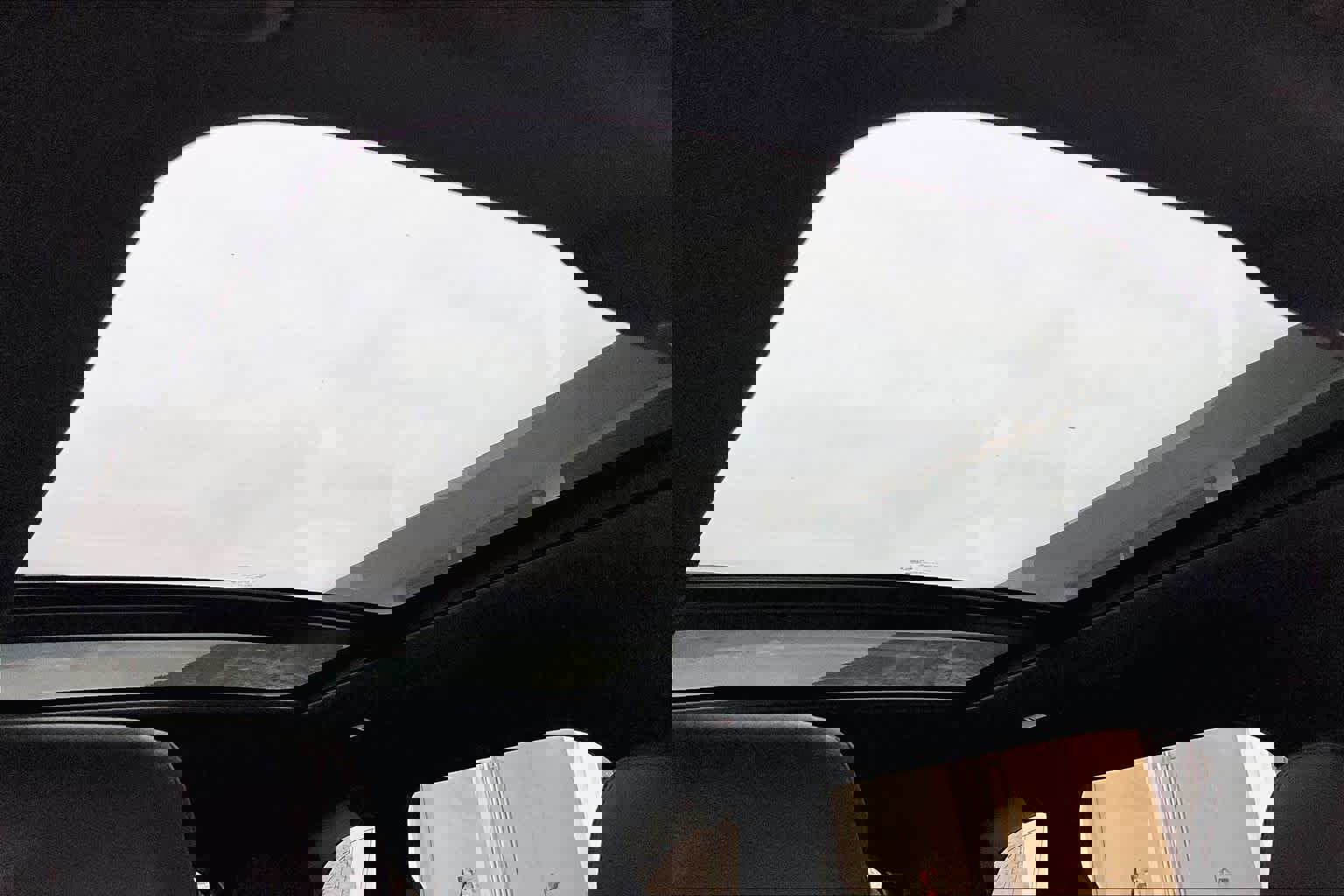 Used 2024 Land Rover Range Rover Velar Dynamic SE image 14