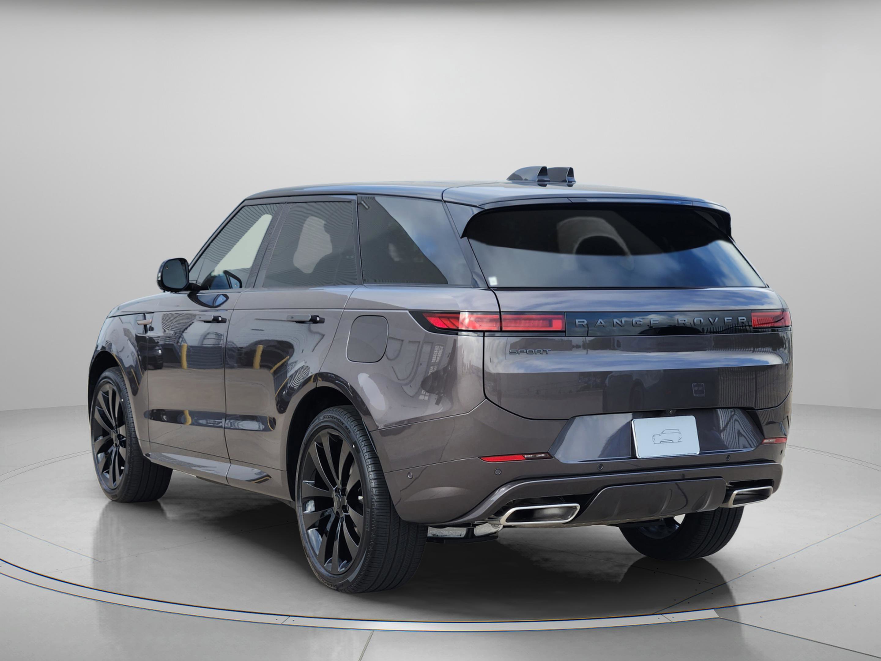 New 2026 Land Rover Range Rover Sport Dynamic SE image 3