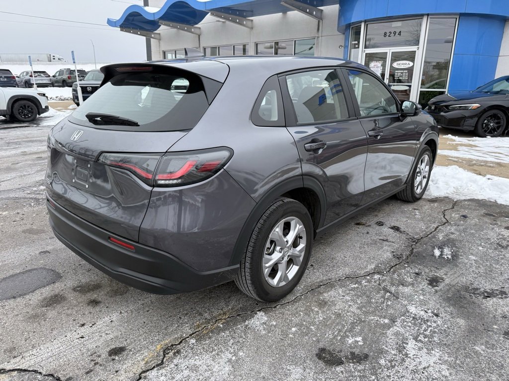 Certified 2023 Honda HR-V LX image 3