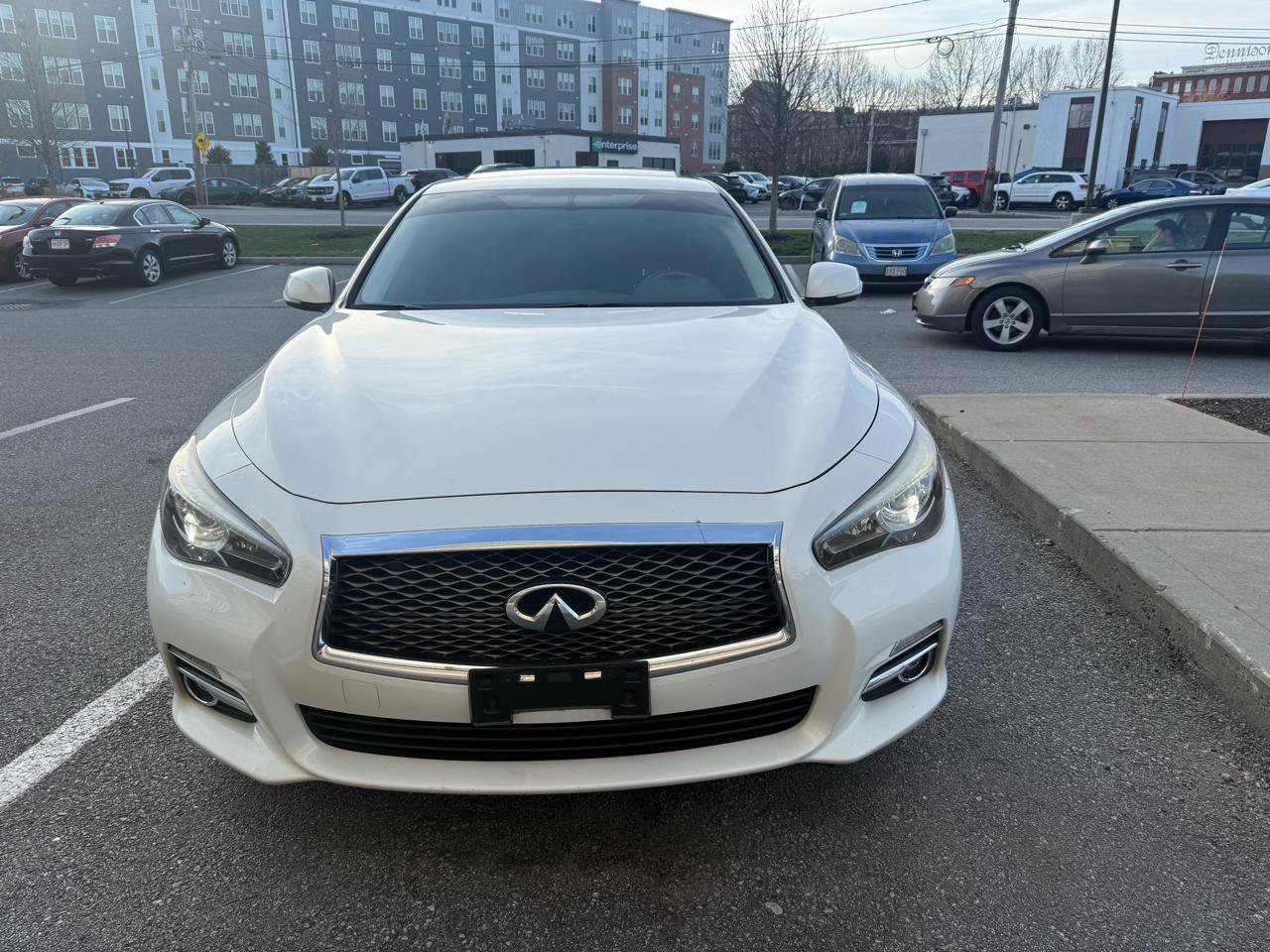 Used 2015 INFINITI Q50 Premium w/ Navigation Package image 4