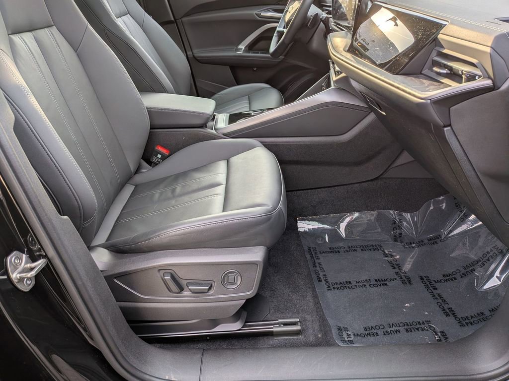 Used 2025 Audi Q5 Premium Plus w/ Premium Plus image 36