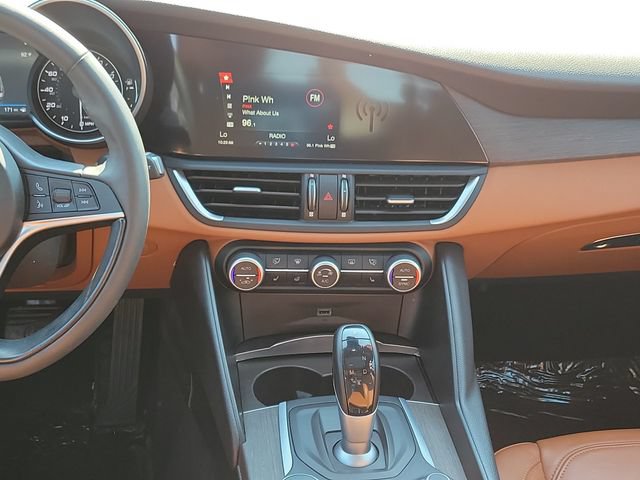 Used 2019 Alfa Romeo Giulia Ti RWD image 22