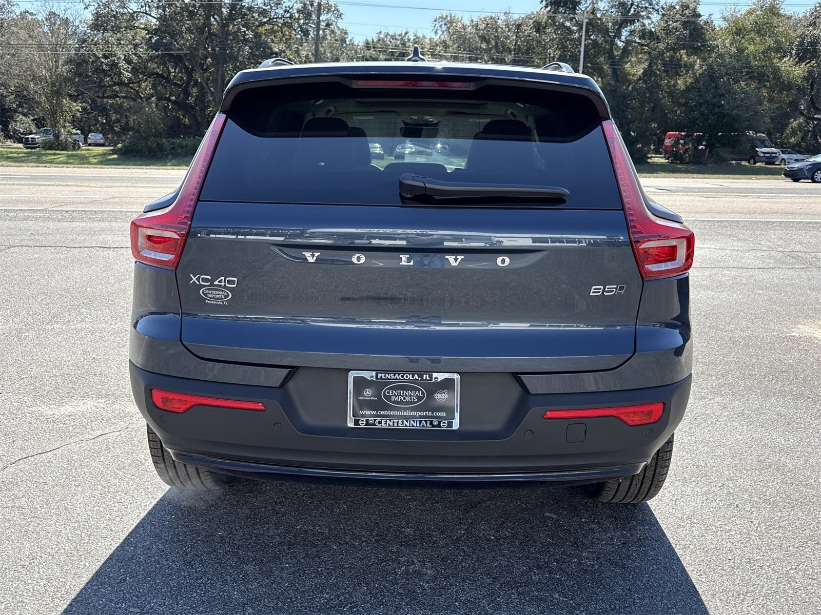 New 2026 Volvo XC40 B5 Ultra w/ Protection Package Premier AWD/4WD image 4