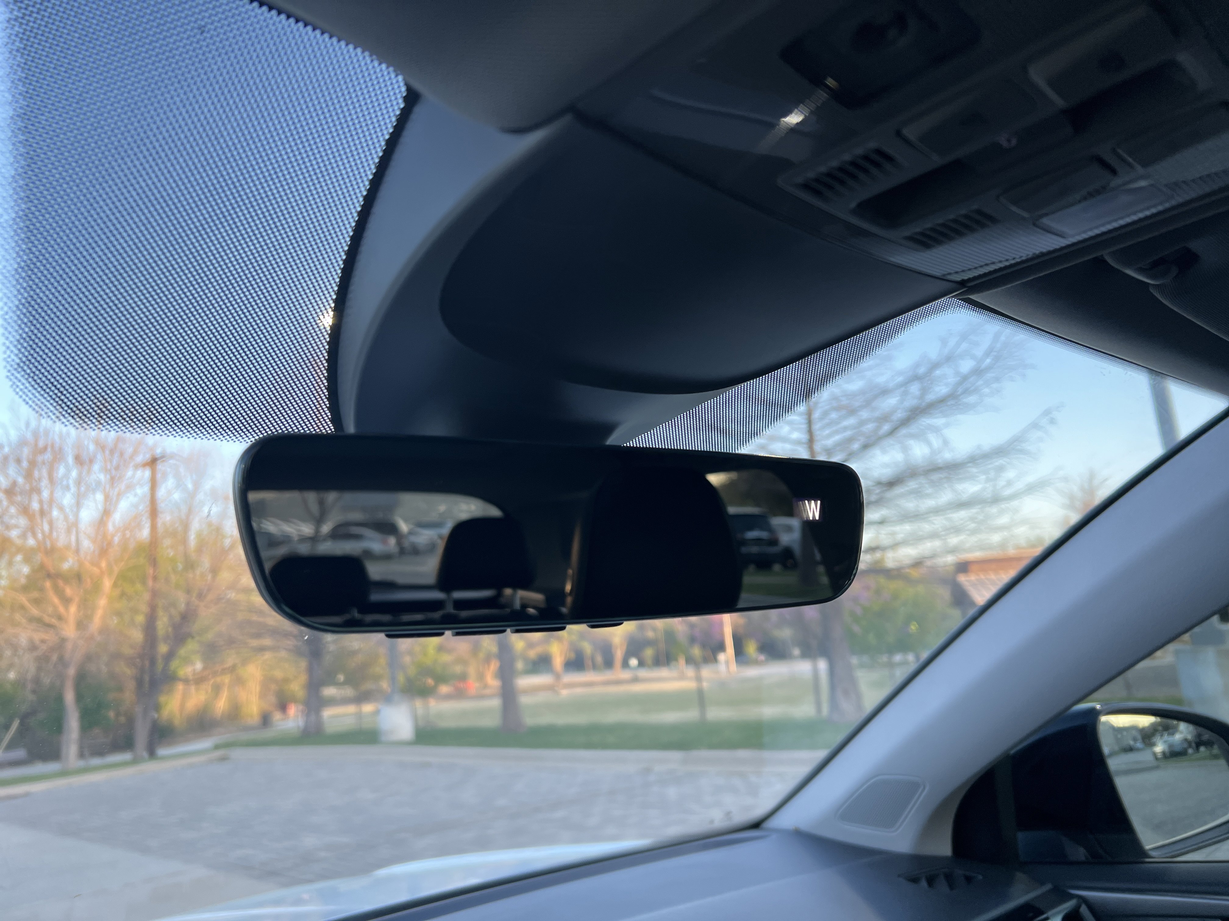 Used 2025 Volkswagen Taos SE image 25