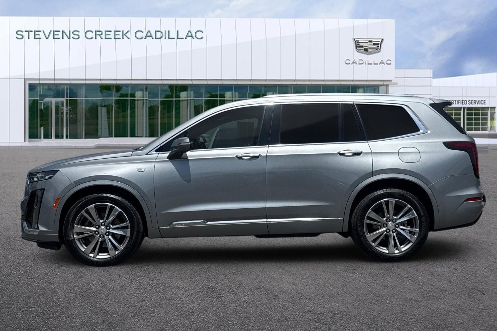 Certified 2025 Cadillac XT6 Premium Luxury FWD image 6