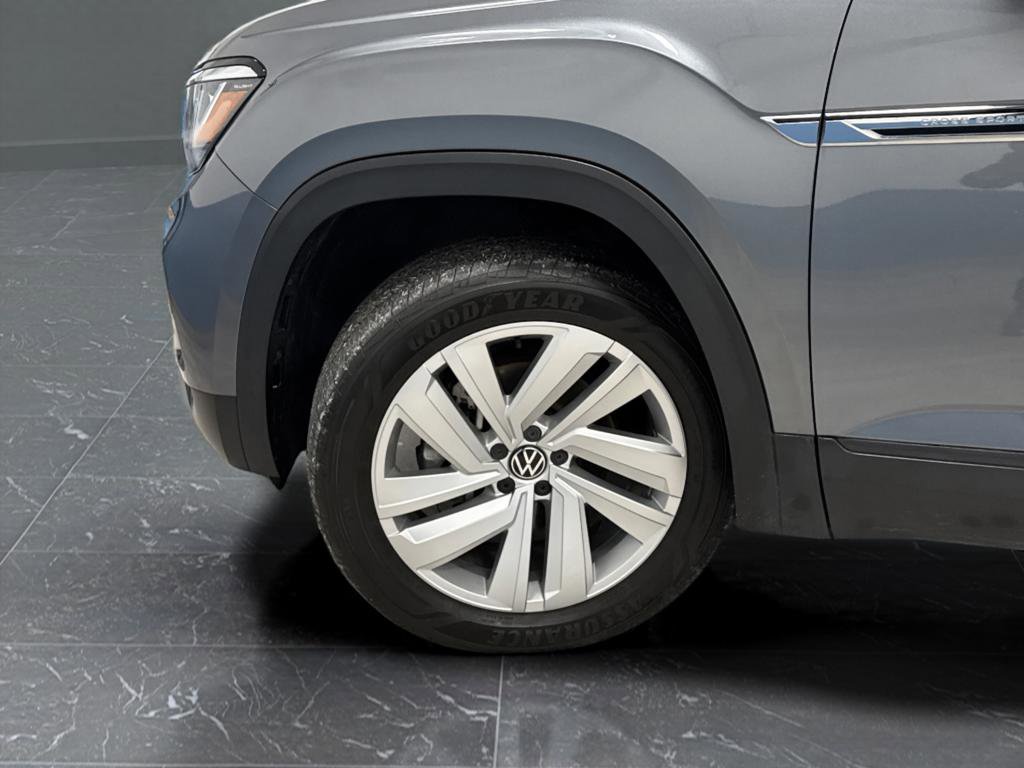 Used 2022 Volkswagen Atlas Cross Sport SE AWD/4WD image 32