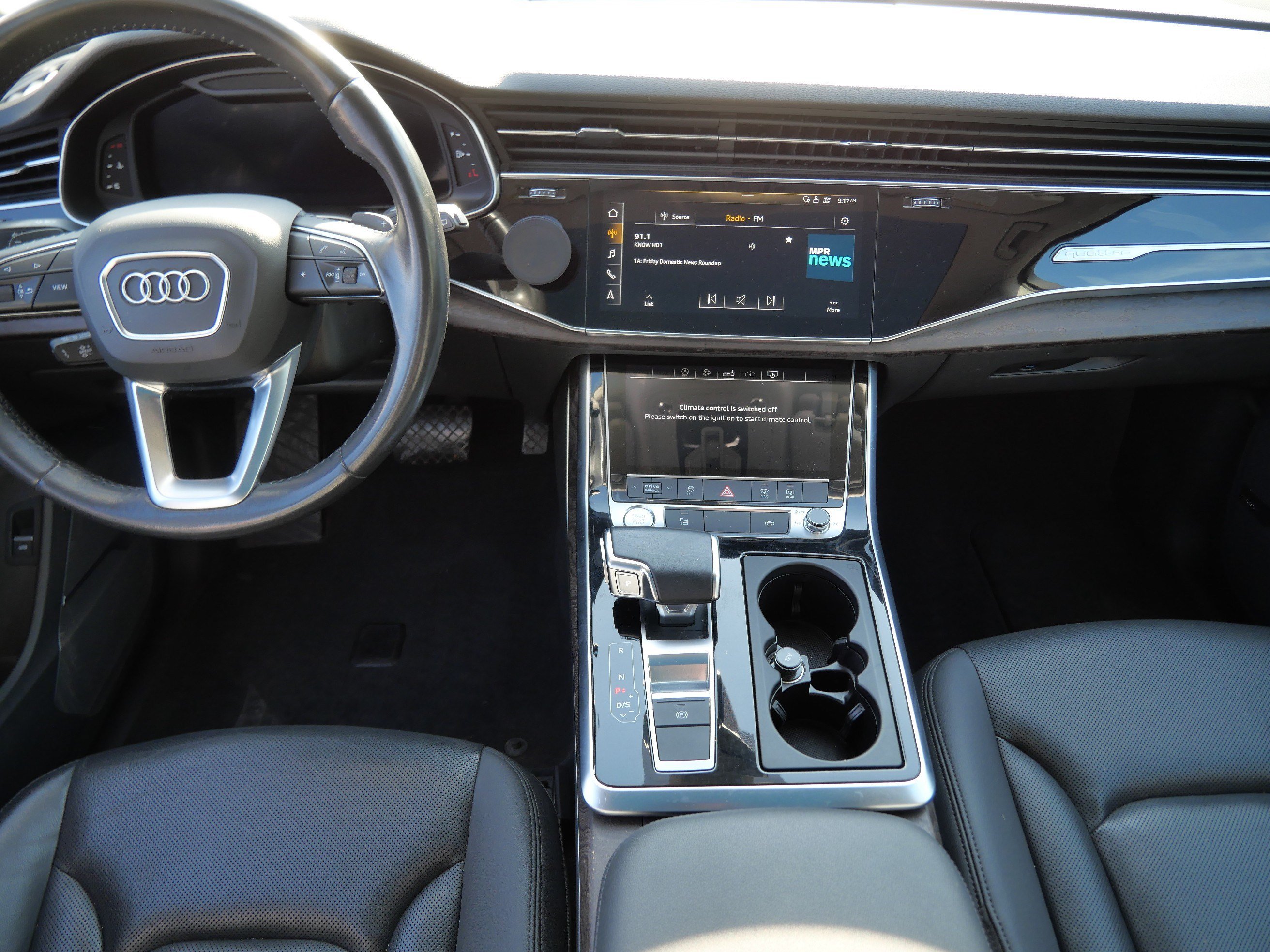 Used 2020 Audi Q7 3.0T Premium Plus w/ Premium Plus Package AWD/4WD image 10