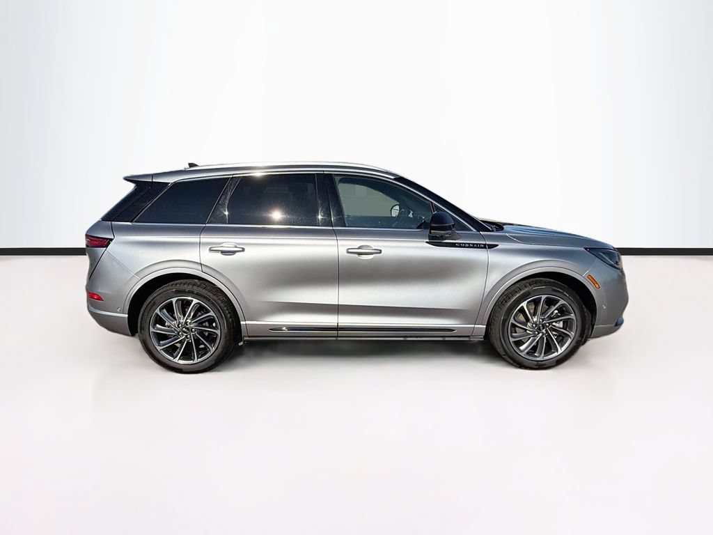 Used 2021 Lincoln Corsair Grand Touring w/ Equipment Group 301A AWD/4WD image 4