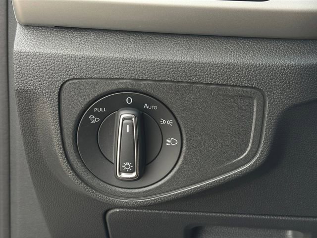 Used 2023 Volkswagen Atlas Cross Sport SEL Premium R-Line image 5