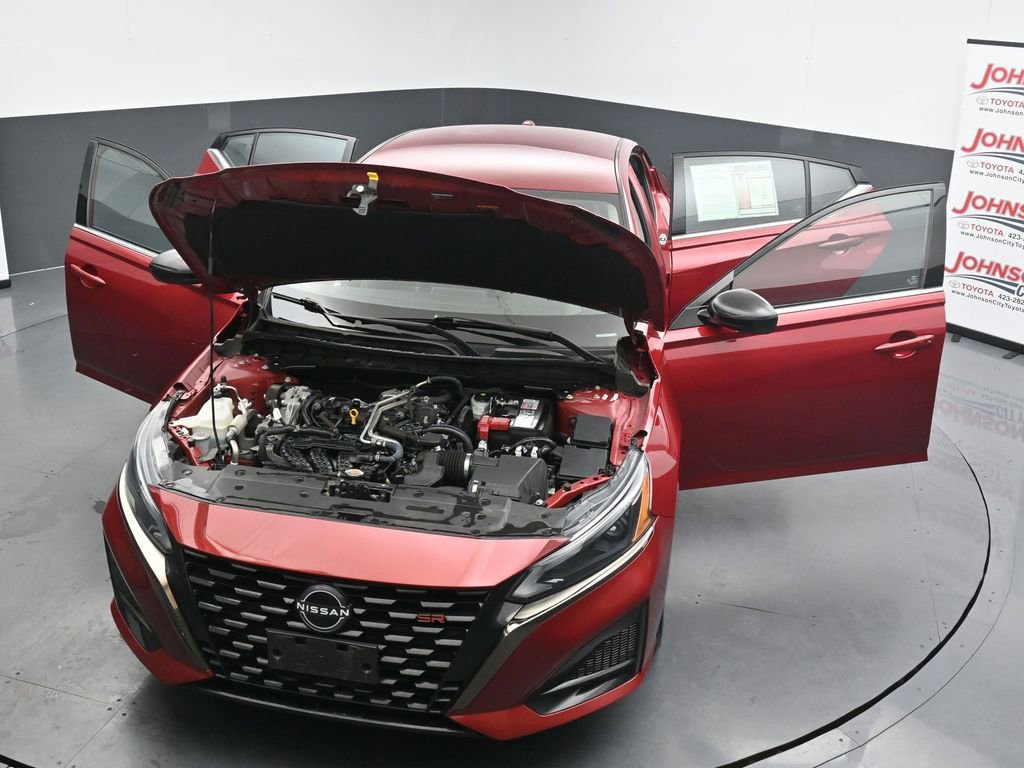Used 2023 Nissan Altima 2.5 SR FWD image 40