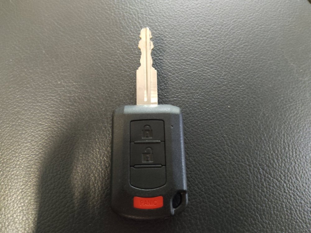 Used 2019 Mitsubishi Outlander ES image 32