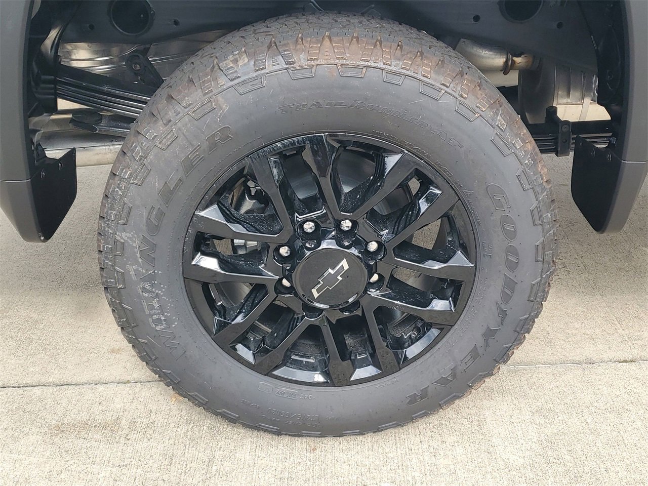 New 2026 Chevrolet Silverado 2500 Custom w/ Custom Value Package image 5