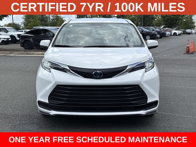 Used 2024 Toyota Sienna LE AWD/4WD image 6