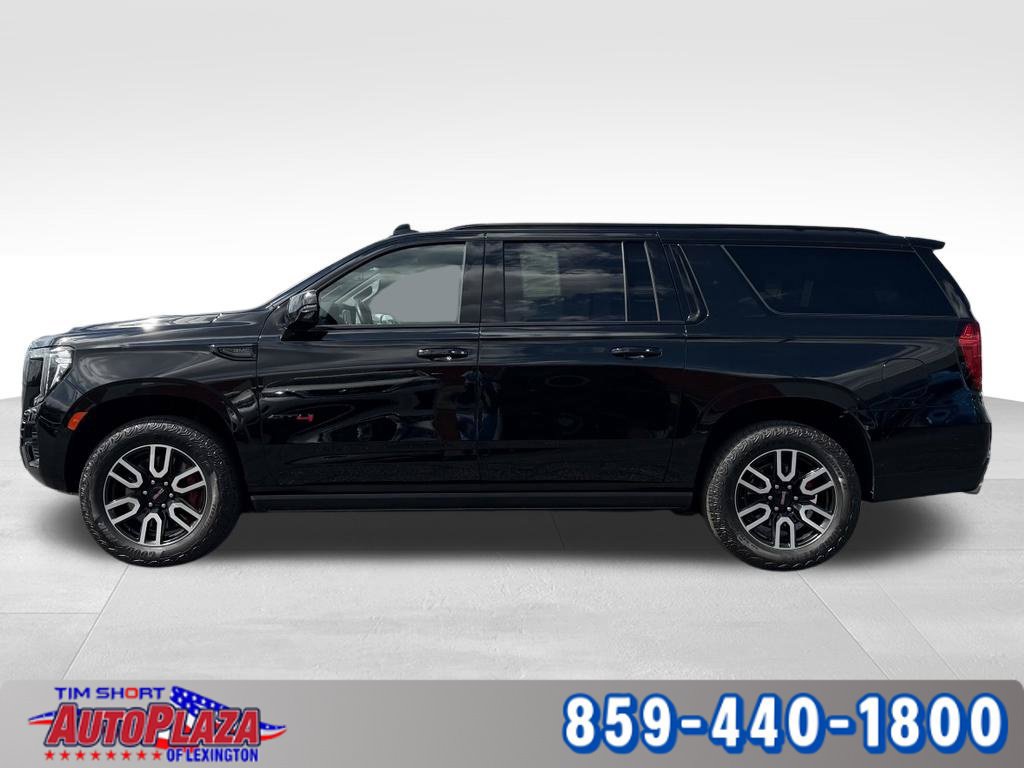 Used 2024 GMC Yukon XL AT4 w/ AT4 Premium Plus Package AWD/4WD image 12