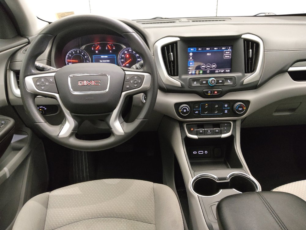 Used 2023 GMC Terrain SLE image 22