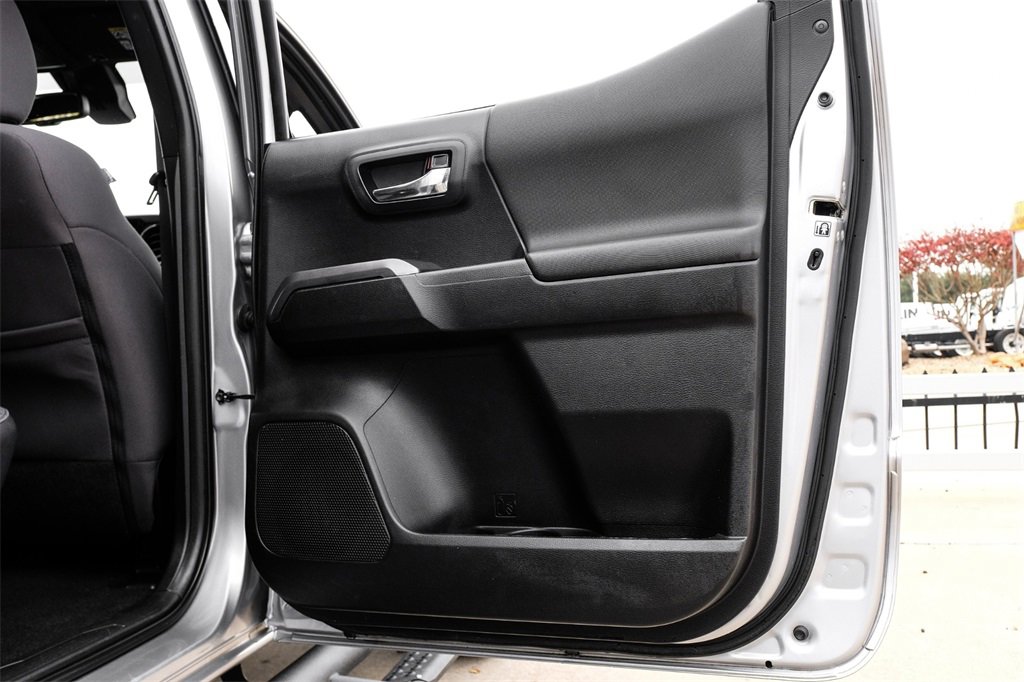 Used 2019 Toyota Tacoma TRD Off-Road image 43