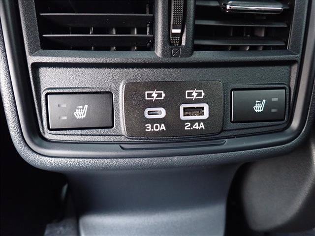 Used 2026 Subaru Outback Limited AWD/4WD image 11