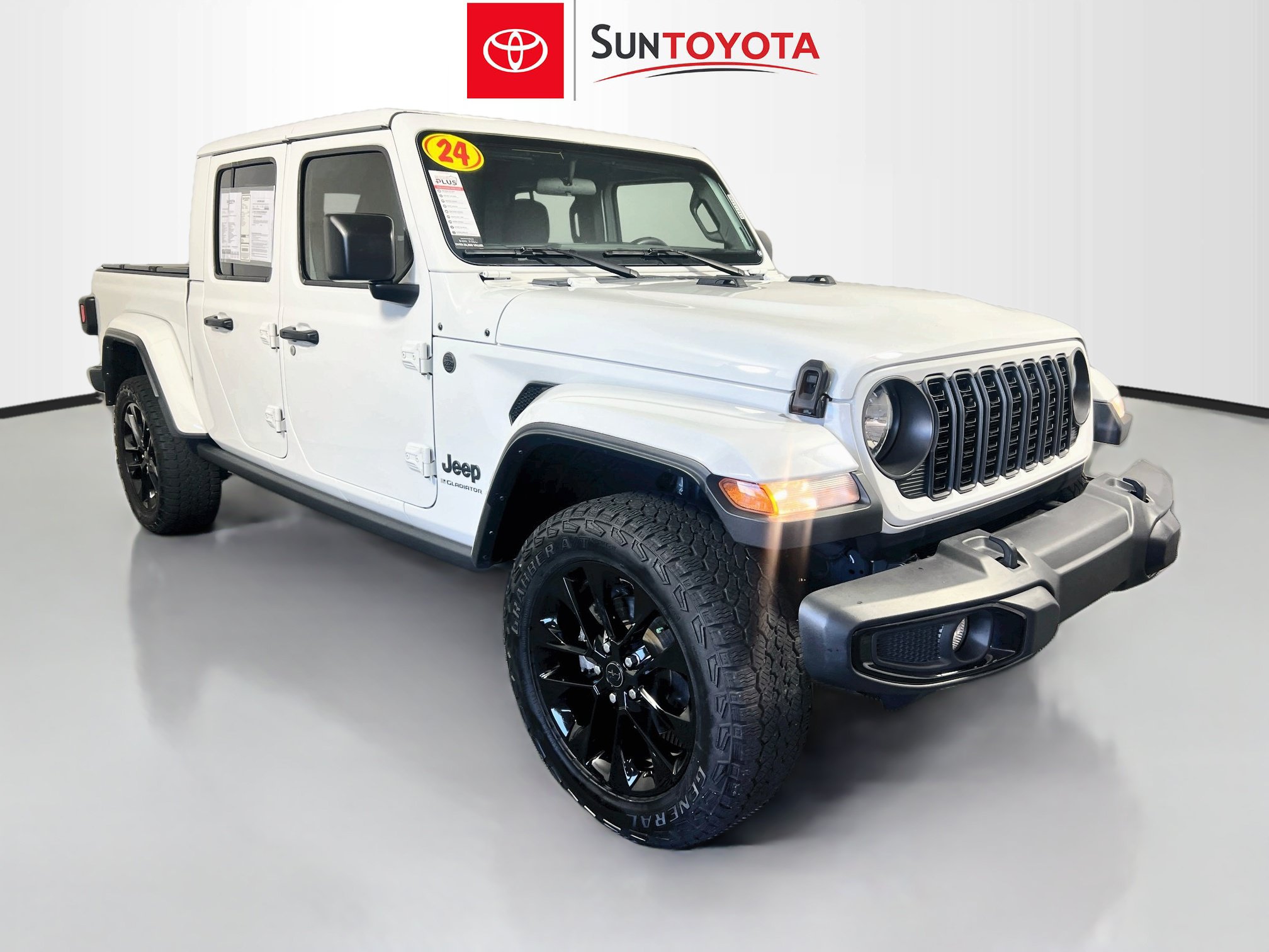 Used 2024 Jeep Gladiator Sport AWD/4WD image 1