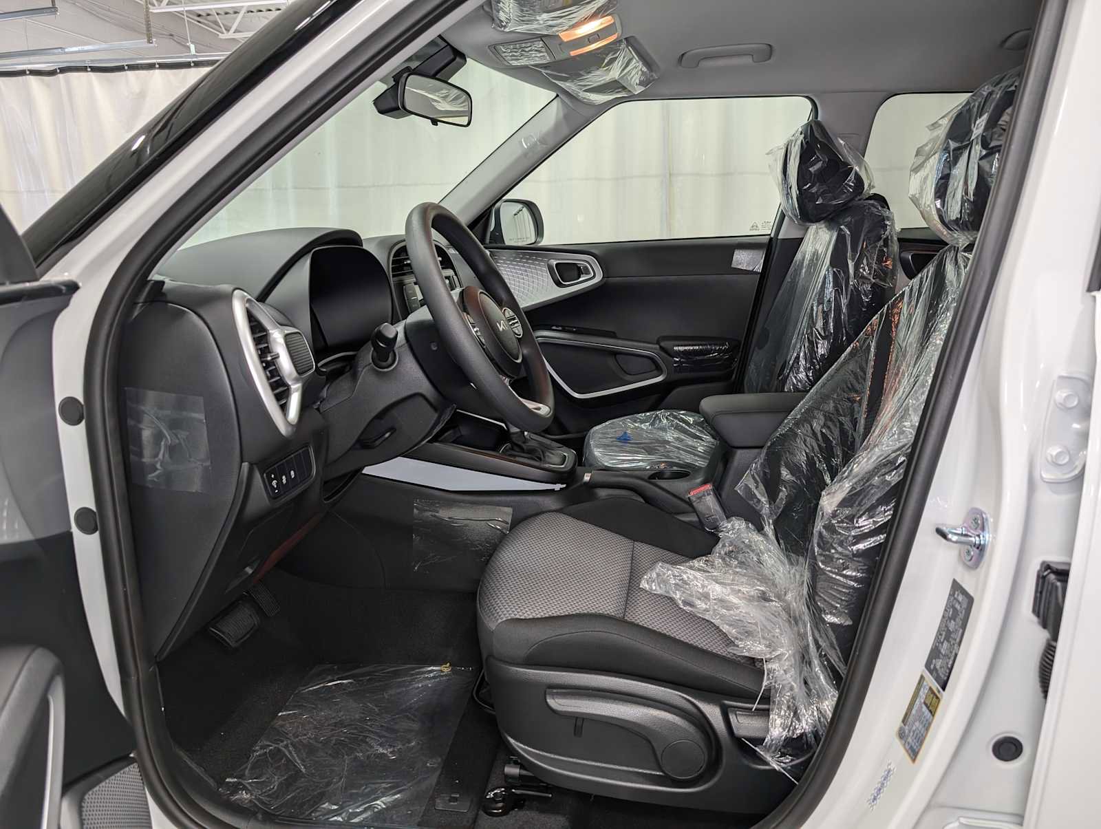 New 2025 Kia Soul LX image 4