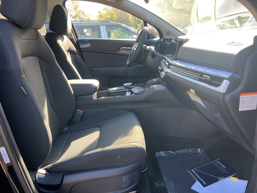 New 2026 Kia Sportage S image 14
